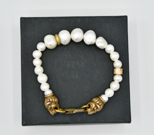 White Fresh Water Pearl Lion Head Bracelet
