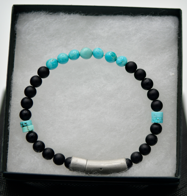 Turquoise with Onyx